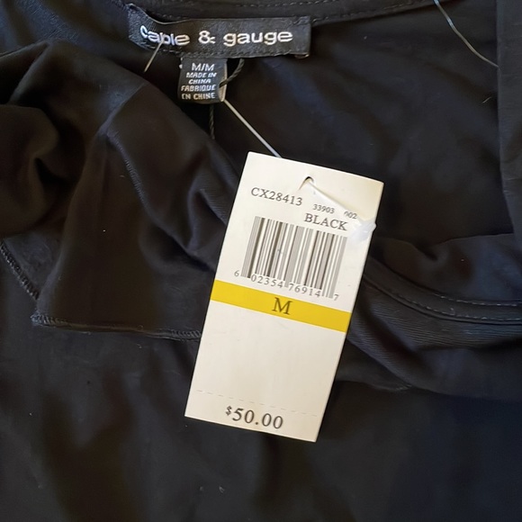 NWT Cable and gauge black top - Picture 2 of 2